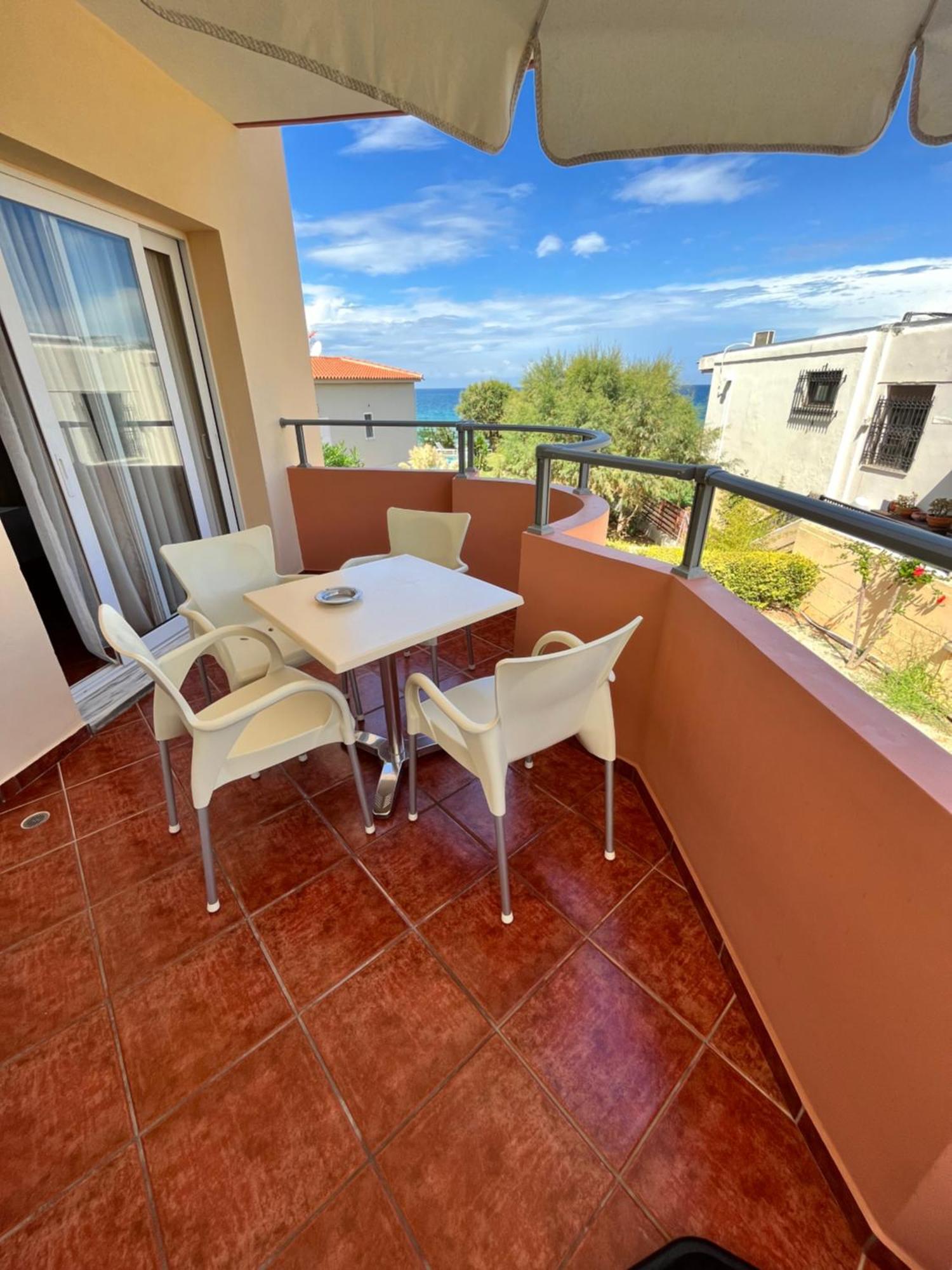 Iolkos Hotel Apartments Kato Daratso Dış mekan fotoğraf